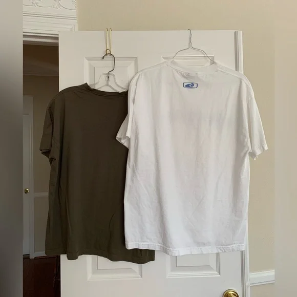 Bundle: 2 Men’s Crewneck T-Shirts: Olive w/Paris Print & White w/Hawaii Print XL - Picture 2 of 10
